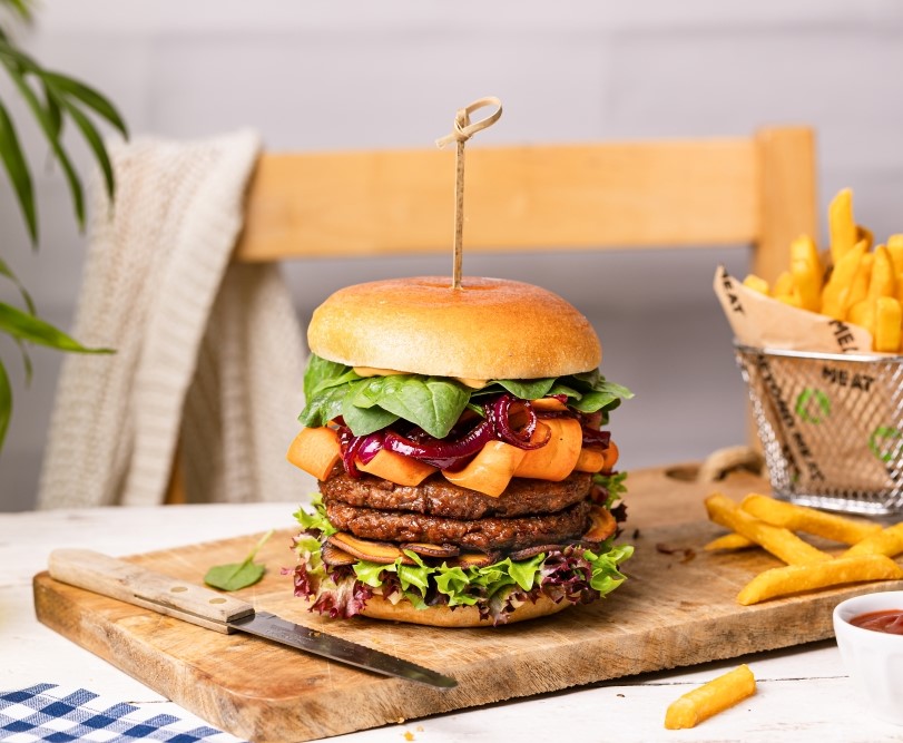 BEYOND STACK BURGER