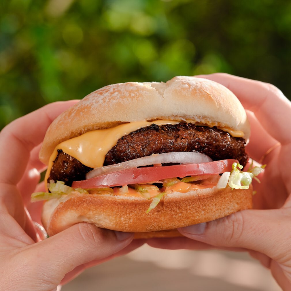BEYOND BURGER®